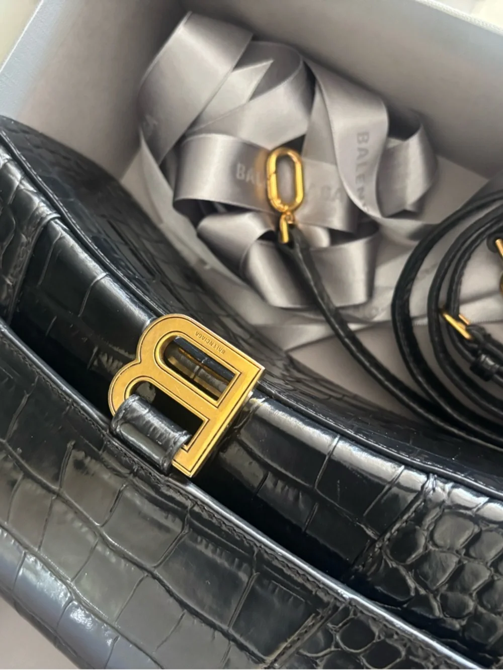 Balenciaga Black Croc Hourglass bag with Gold 'B' Clasp SMALL - Picture 2 of 5